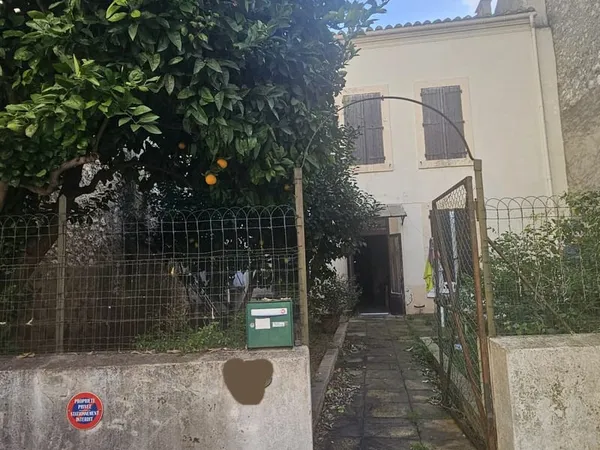 MAISON DE VILLAGE JARDIN REMISE