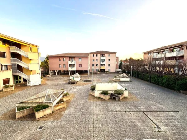 Aubagne Appartement type 3 terrasse 