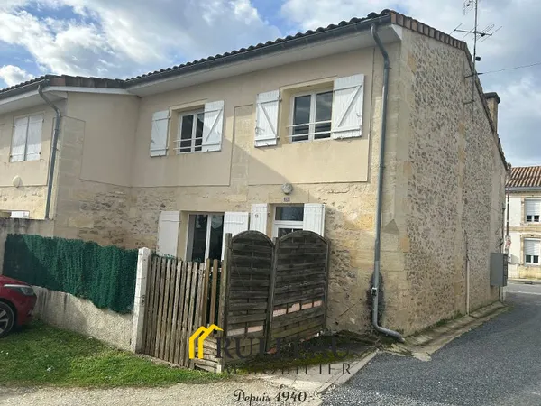CENTRE-VILLE: Maisonnette type T3 + terrasse 