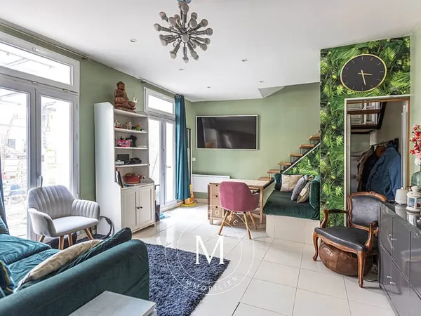 Maison Montrouge - 43.09 m² au sol, terrasse et dépendance 