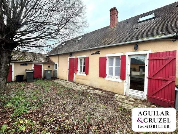 MAISON DE VILLAGE SUR LA COMMUNE DE SANCOINS 
