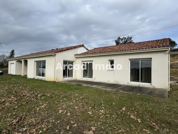 Belle maison moderne de plain-pied, 4 chambres, deux salles 