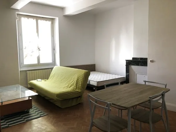 Studio meublée - 29 m2 - centre - ville REVEL - 31250 