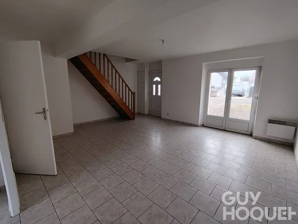 Maison à louer - 3 pièces - 28200 Thiville 