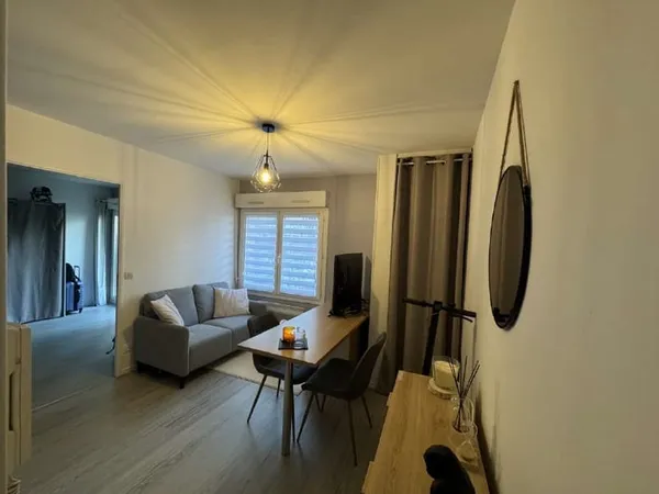 T2 NON MEUBLE VAUBAN 
