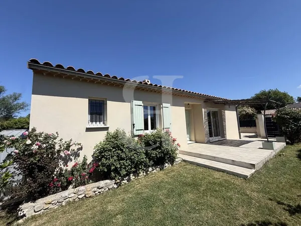 Villa dans quartier résidentiel à Valréas