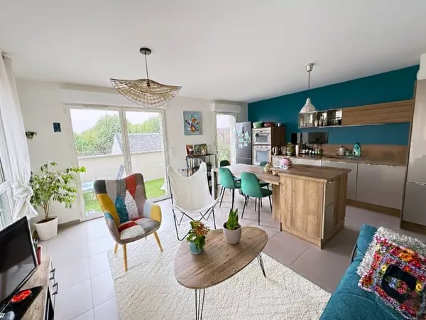 BEL APPARTEMENT T3 AVEC TERRASSE ET GARAGE DOUBLE - LA RICH 
