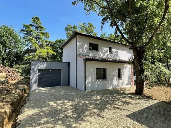 Villa T4 de 95 m2 habitable sur la commune de POMPERTUZAT 