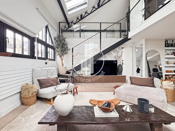 Loft Courbevoie 3 pièce(s) 74.4 m2