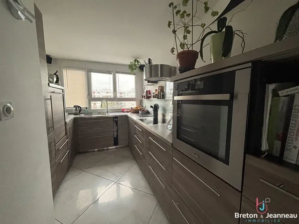 Appartement T4 à Laval 