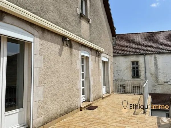 Duplex de 120 m² situé en plein centre d'Arc-en-Barrois