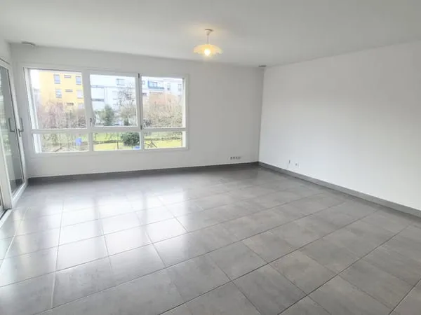 Appartement 3 pièces avec place de parking 