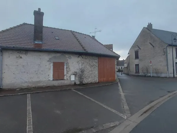 Maison à rénover / Proche A10 !