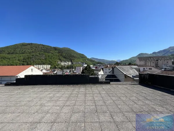CENTRE VILLE - T3 TERRASSE 