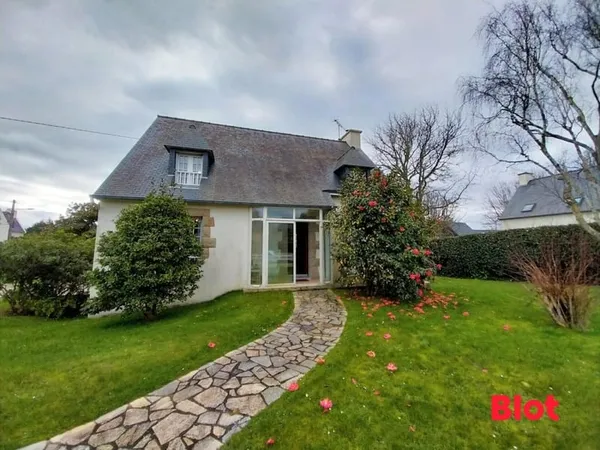 À VENDRE CANCALE - MAISON T6 - JARDIN - PROCHE CENTRE-VILLE