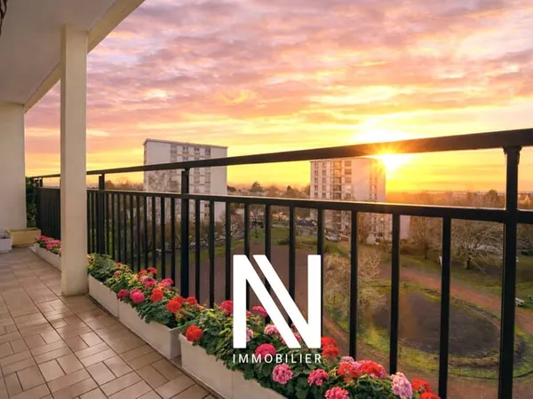 À VENDRE APPARTEMENT F4 - DERNIER ETAGE - GARAGE - CAVE
