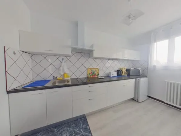 APPARTEMENT TYPE 2 MEUBLE 