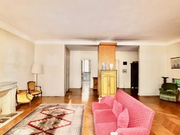 Paris XVème : Appartement 5 pièces de 134.66 m2 