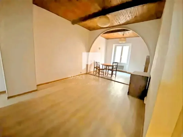 HYERES — Appartement T3 de 66 m² — Faibles charges — Idéal résidence ou investissement 