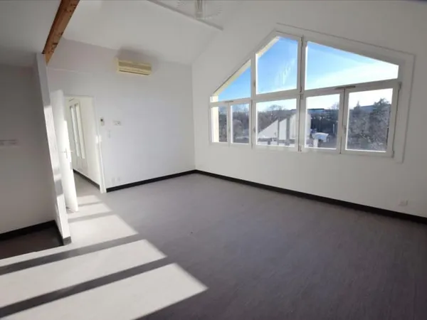AUDINCOURT - T2 proche centre ville 