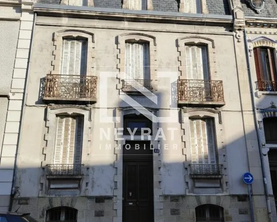 MAISON DE VILLE 