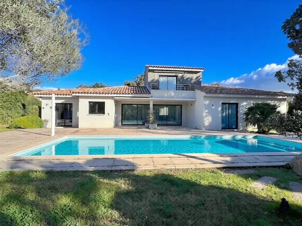 Maison 6 pièces 158 m²