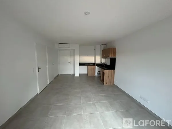 FREJUS LOCATION APPARTEMENT NEUF T2 PARKING DOUBLE 