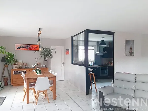 Maison de plain-pied, à vendre à Semussac, non loin des plages de Charente Maritime, 4 chambres, gra