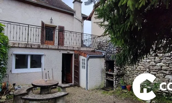 Charmante maison ancienne au coeur du village