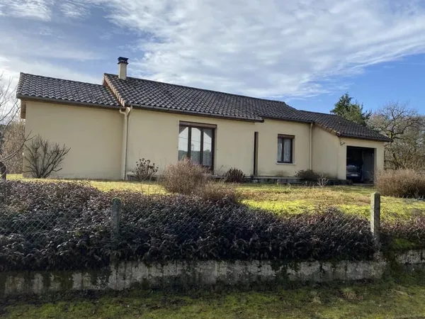 Maison de plain pied avec garage 