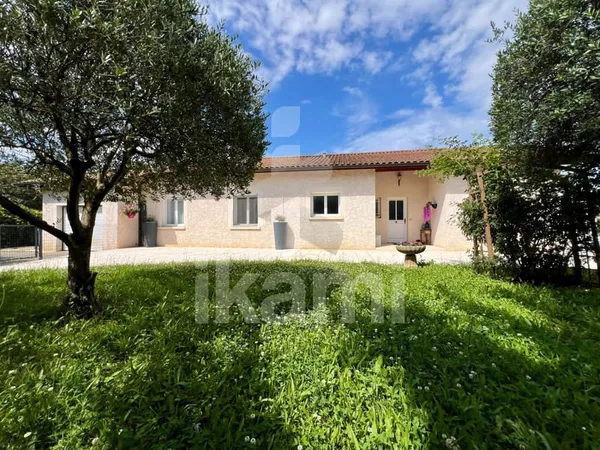 Maison type Villa T6 de 189m2 sur 1400m2 de terrain 