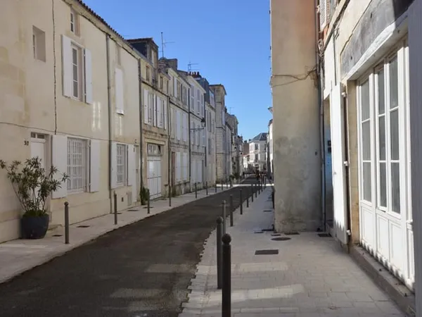 Appartement T2 La Rochelle 17 centre ville rdc avec local vélos 