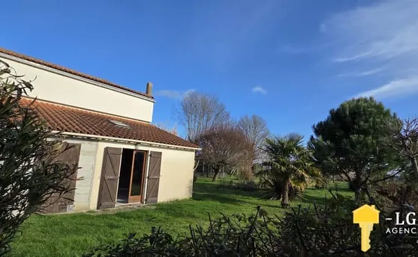 Maison 2 pièces + annexe avec beau jardin arboré