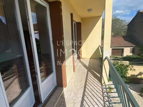 INVESTISSEMEMNT SÉCURISÉ-GRAND APPARTEMENT VENDU LOUÉ! 