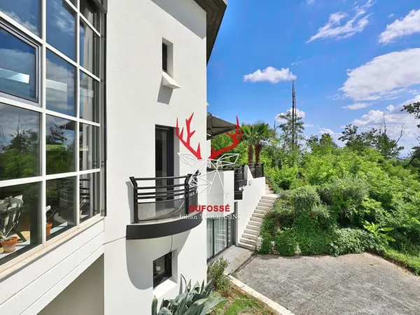 Villa d'architecte 305 m² 4 suites Piscine 