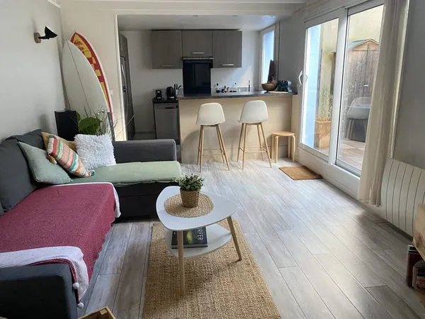 APPARTEMENT MEUBLÉ COURTE PERIODE - RUE CAMILLE GODARD 