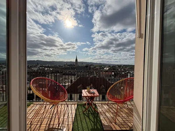Pau Place Clémenceau - Bel appartement T2 avec vue imprenable sur la ville et les côteaux - 