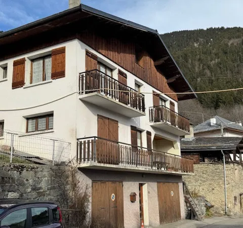 ACHAT - VENTE : MAISON - CHALET - GRANGE - bel ensemble A 