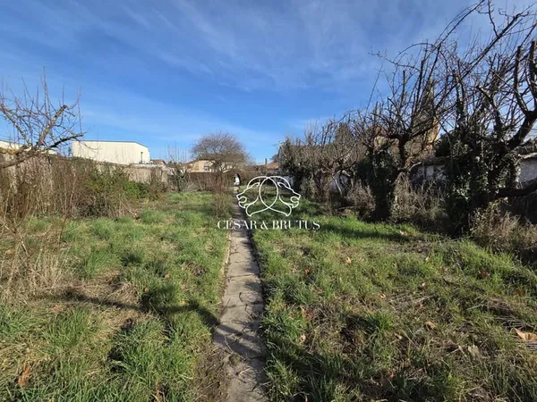Terrain constructible 825 m² - Civrieux-d'Azergues - fort 