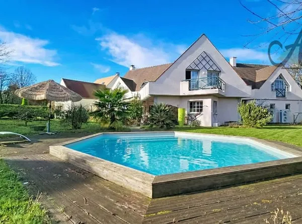 Villa familiale de très bon standing sur le Golf de Bussy/Gu 