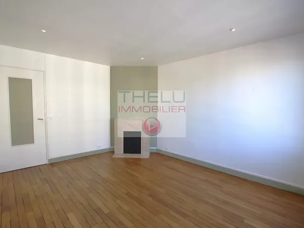 Appartement de type II en centre ville avec emplacement de stationnement en sous-sol 