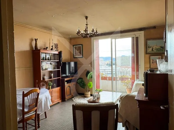 PEPITE A CREER, APPARTEMENT TYPE 3 13005 SAINT PIERRE 