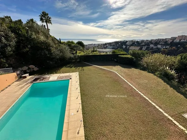 NICE SUPERBE MAISON VUE MER AU CALME ABSOLU 