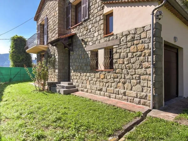 Roquebillière//Maison 4 Pièces//100 M²