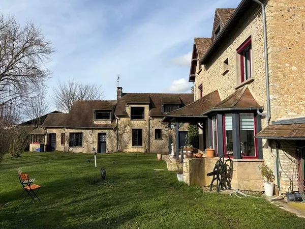 MAISON BAS DE MENILLES 27120 ACCES DIRECT SUR L EURE 
