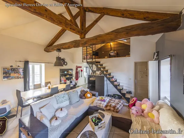 Appartement T3 en duplex centre village