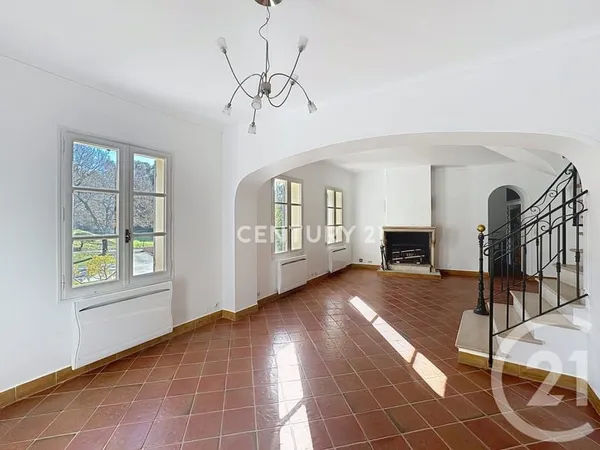 Maison 4 pièces 168 m²