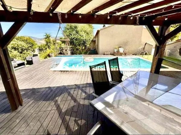 Villa T4 piscine sur parcelle de 810m2 à Cases de Pene 