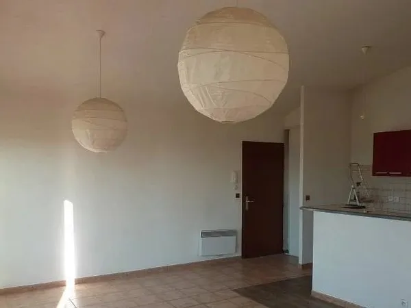 T3 de 75 m2 avec terrasse Cité de l'Hers, Toulouse 