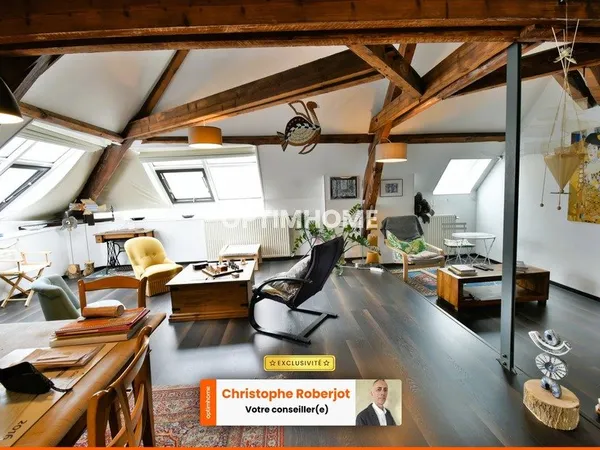 Rare à Chalon - Lumineux Appartement Atypique de 143m2 avec une magnifique pièce de vie et 4/5 chamb